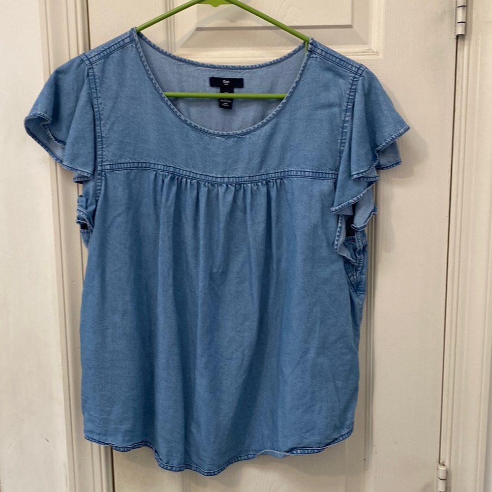 Chambray ruffle sleeves top